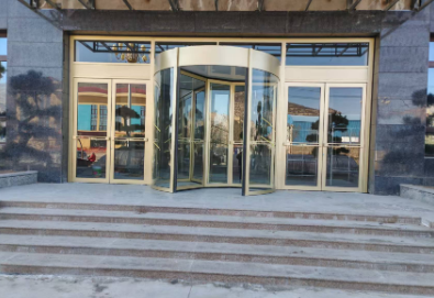 嘉峪关旋转门的旋转速度应该是多少？