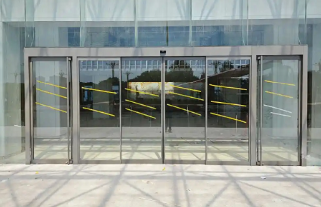 嘉峪关浅谈感应门的自动防夹与紧急开启优势！